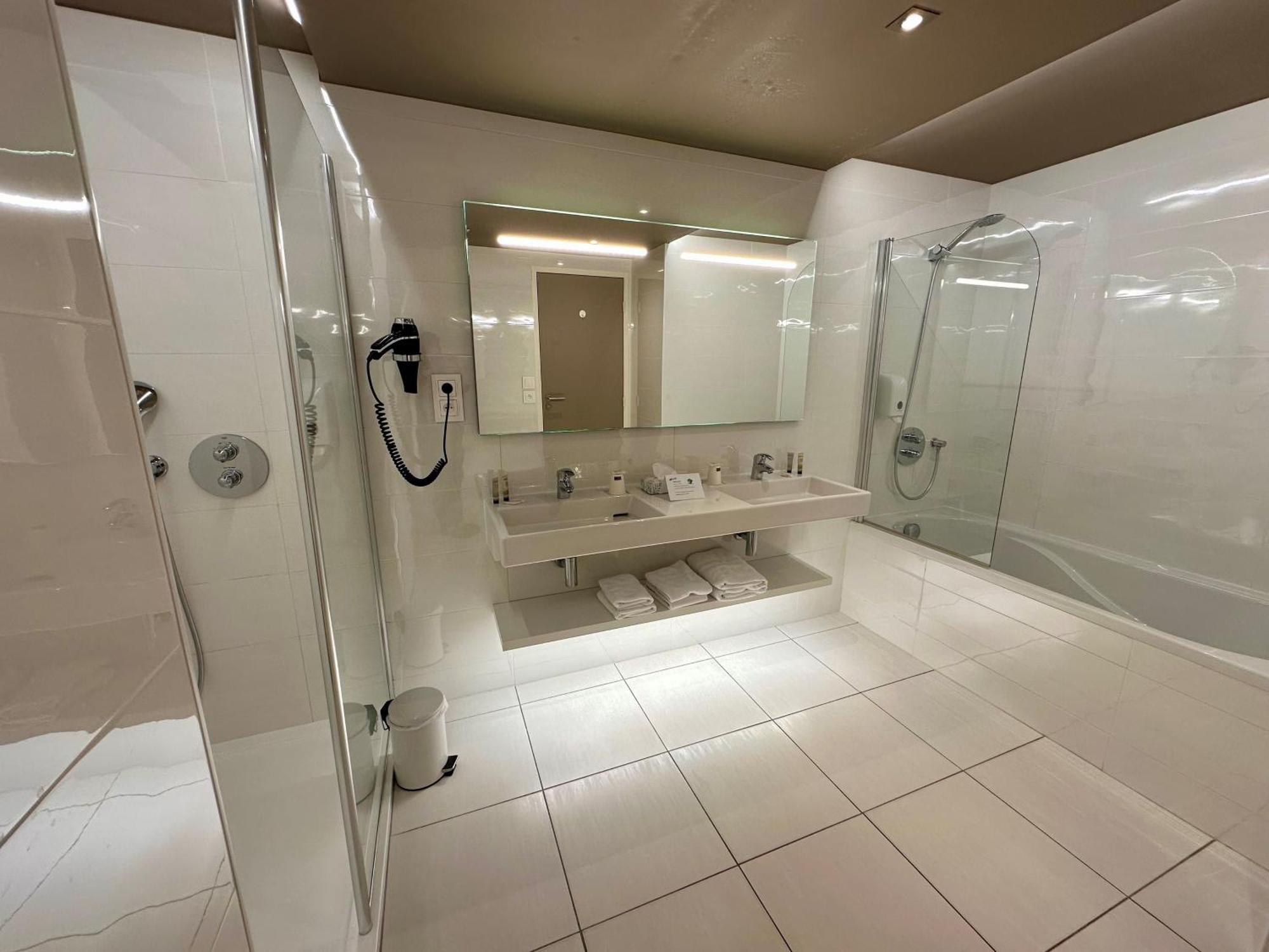 Brit Hotel & Spa Saint Brieuc Plérin Oda fotoğraf