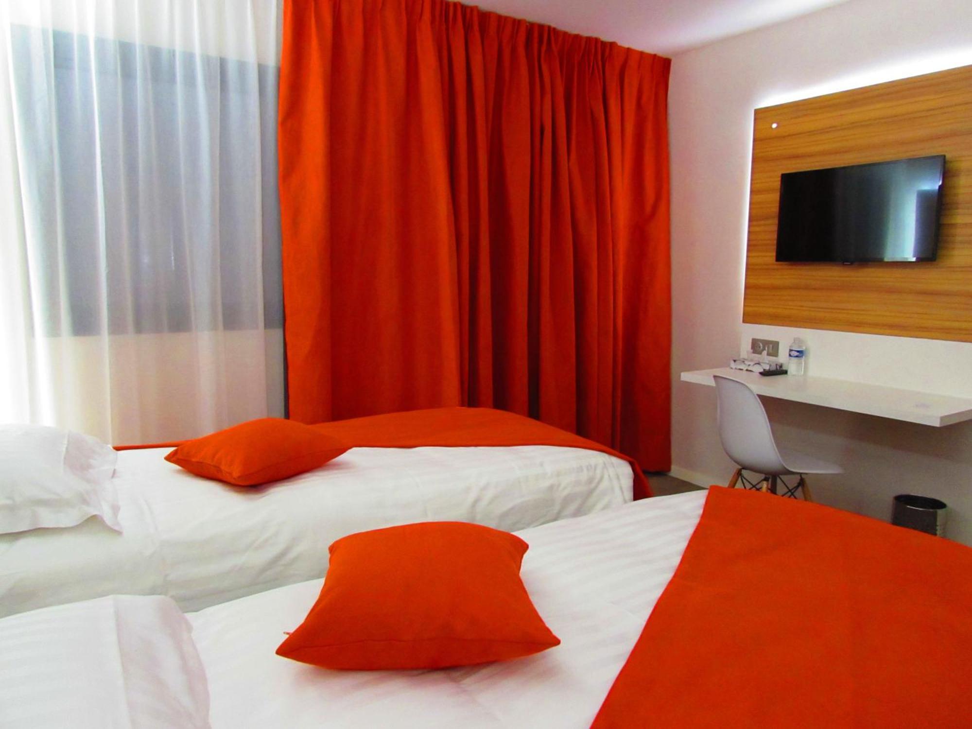Brit Hotel & Spa Saint Brieuc Plérin Oda fotoğraf