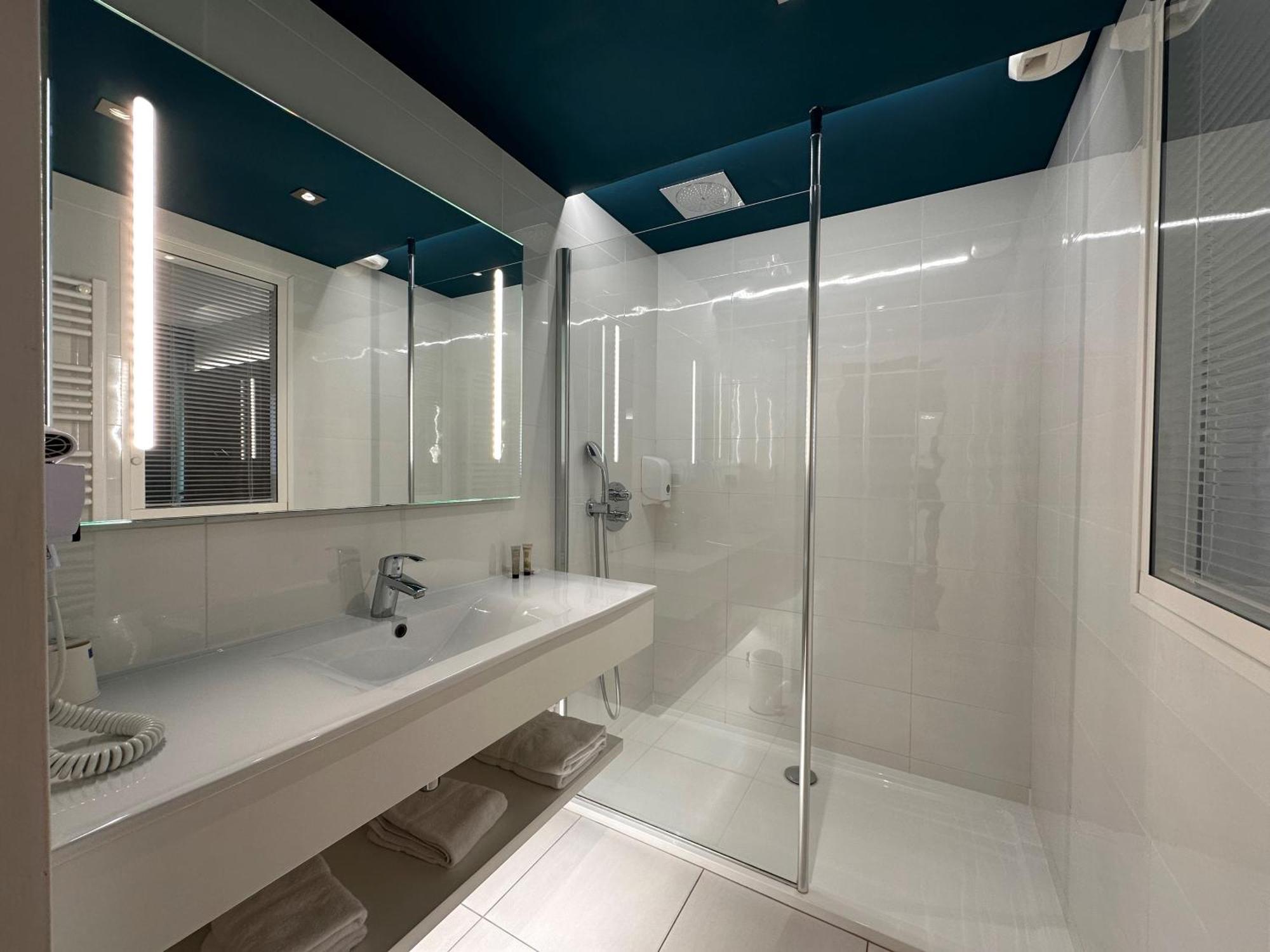 Brit Hotel & Spa Saint Brieuc Plérin Oda fotoğraf